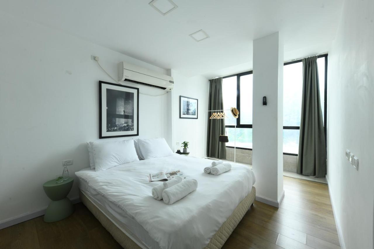 Modern & Bright 3Br Apt W View 5 Min From Beach By Sea N' Rent テル・アビブ エクステリア 写真