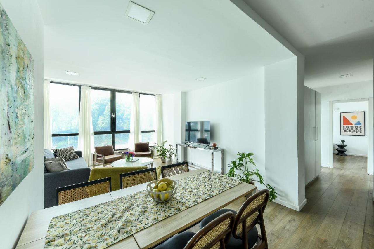 Modern & Bright 3Br Apt W View 5 Min From Beach By Sea N' Rent テル・アビブ エクステリア 写真